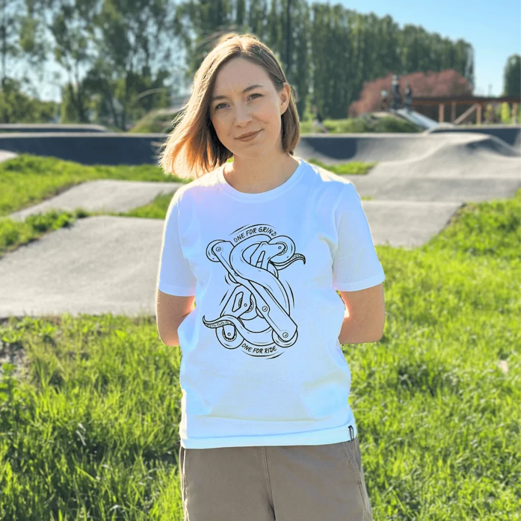 Grind and ride damska biała koszulka (1)