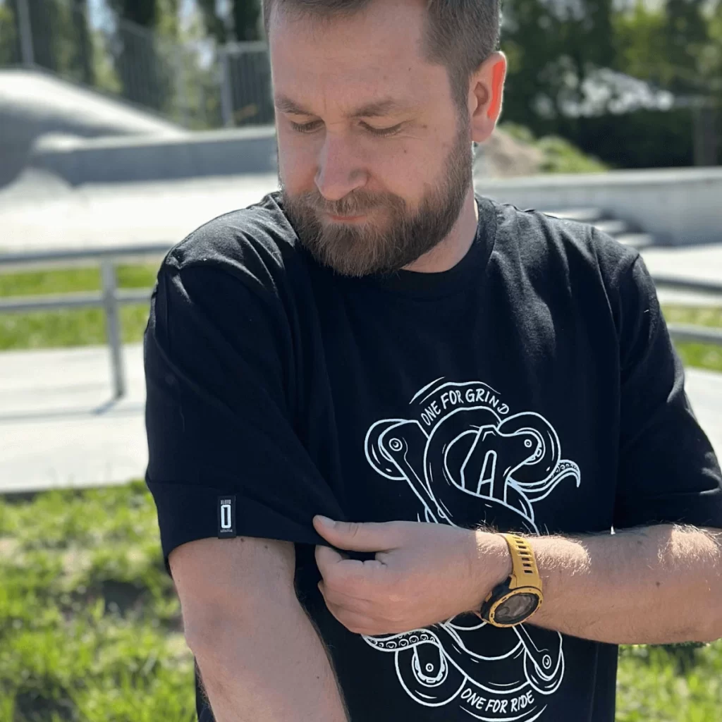 Koszulka czarna grind and ride (2)